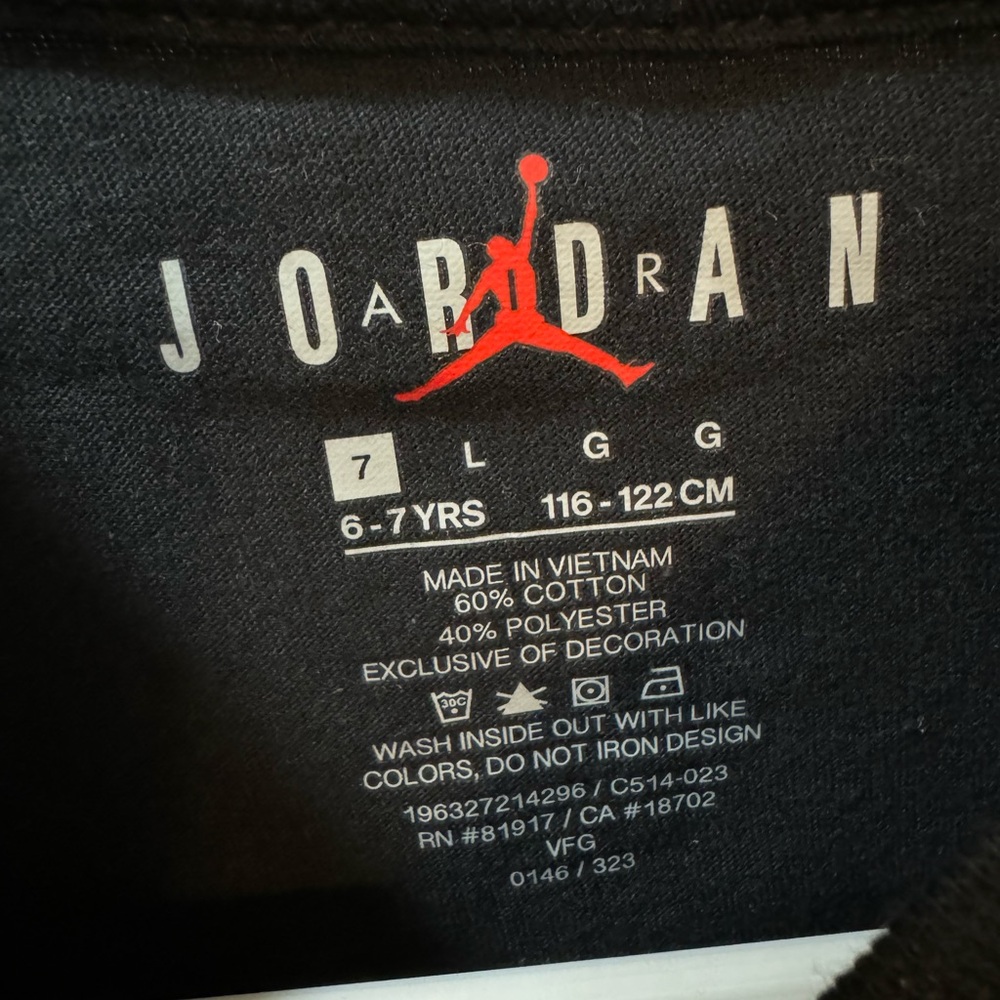 Nike Jordan T-Shirt.  Size 7 Large (6-7 yrs). New without tags. - Picture 2 of 3
